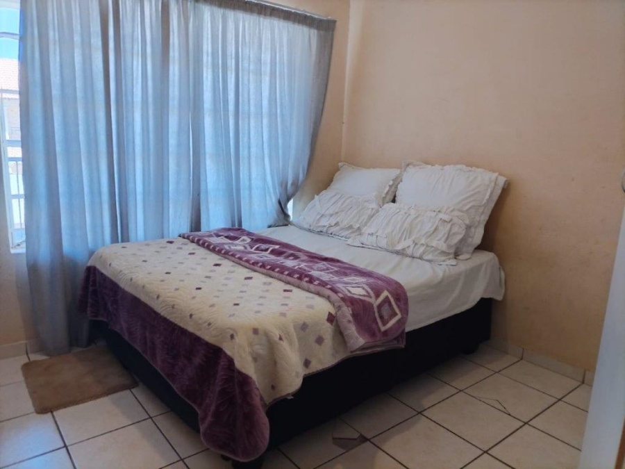 2 Bedroom Property for Sale in Oos Einde North West